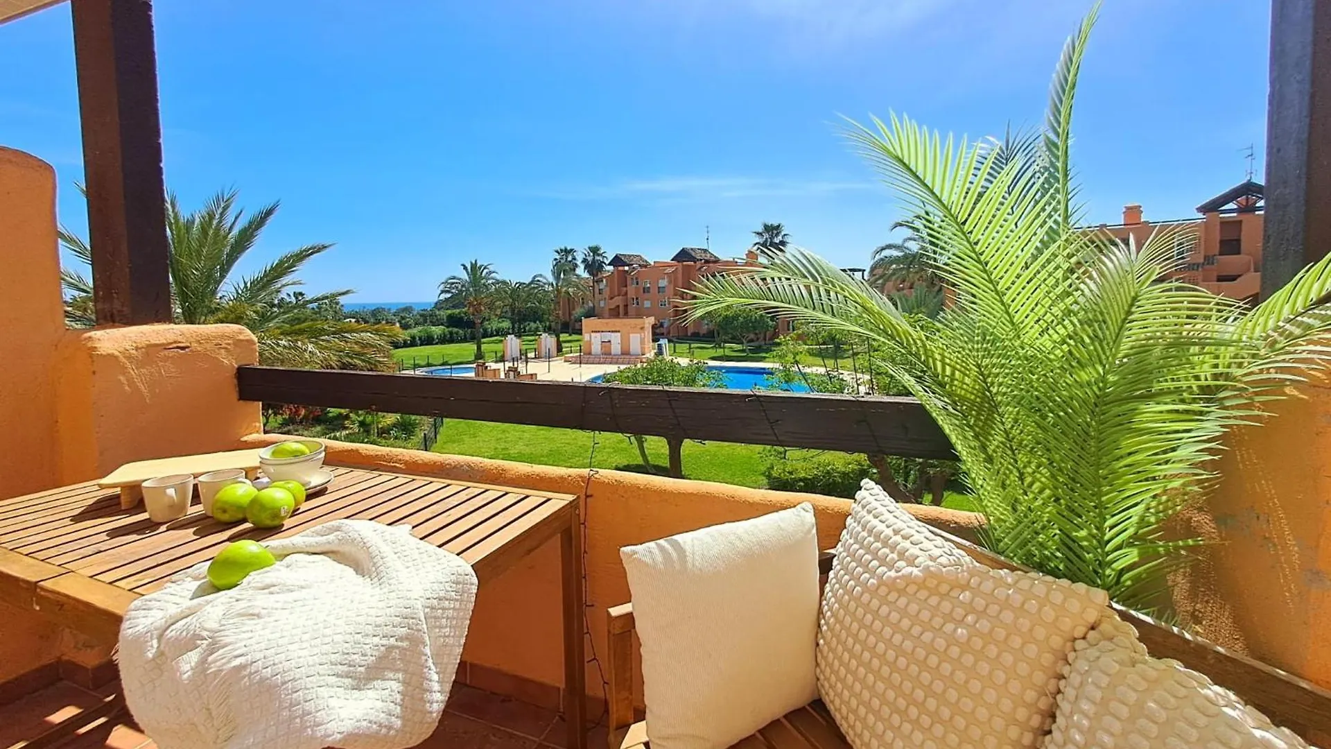 Noctua Cortesin Sun 002 Casares